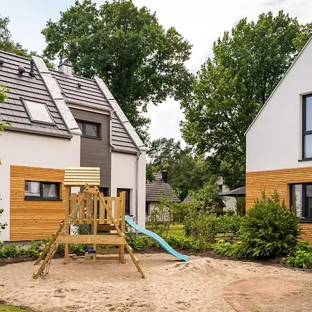 Domizil Am Ostseewald, Schlehe Apartamento *