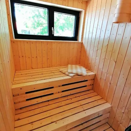 Domizil Am Ostseewald, Schlehe Apartamento *